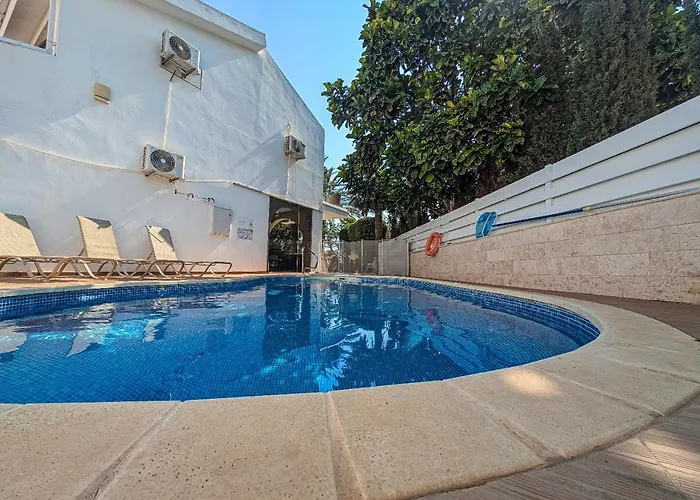 Villa Fig Tree Bay Elena *